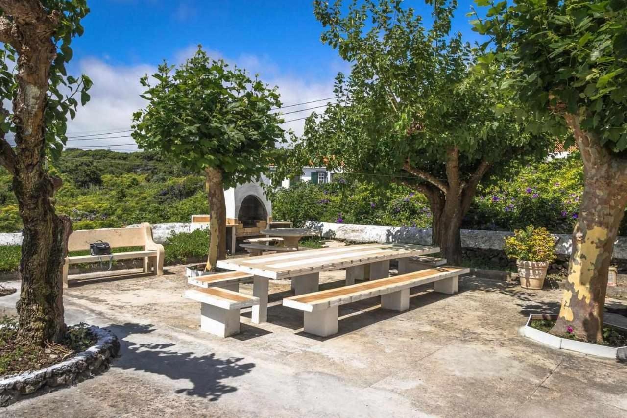 Вилла Vivenda Gomes Al Porto Martins Экстерьер фото